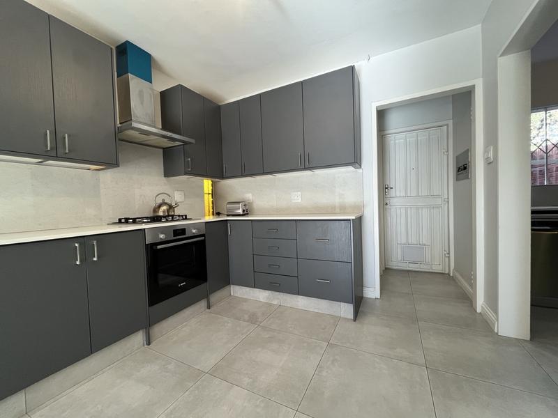 To Let 3 Bedroom Property for Rent in Hazelwood Gauteng