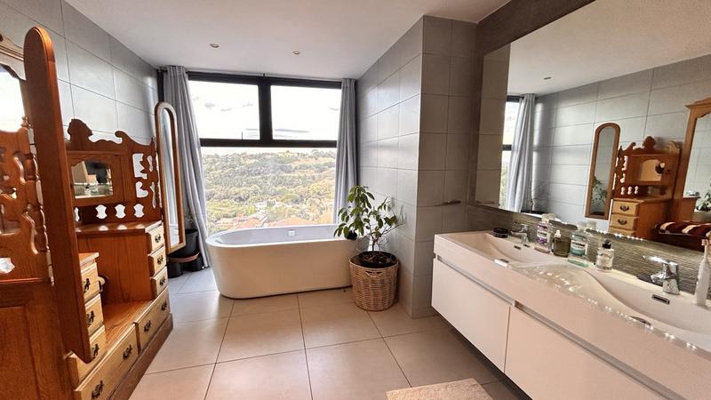 4 Bedroom Property for Sale in Waterkloof Ridge Gauteng