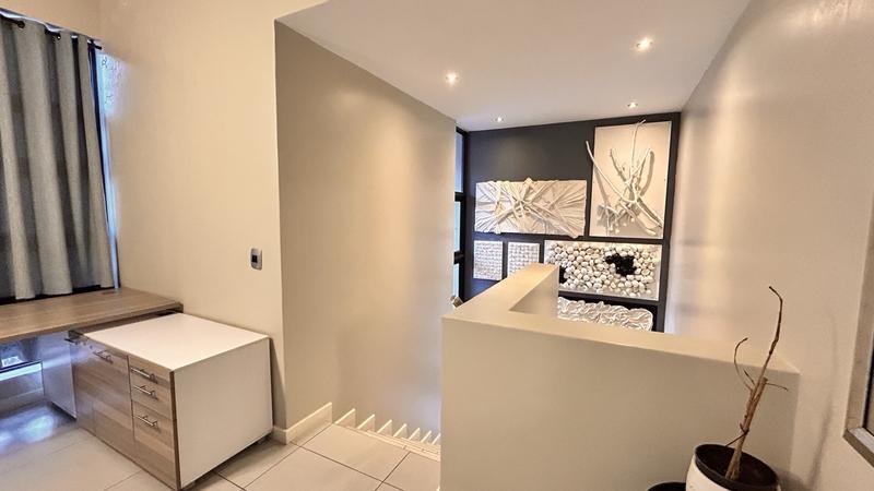 4 Bedroom Property for Sale in Waterkloof Ridge Gauteng