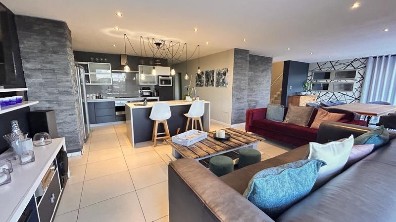 4 Bedroom Property for Sale in Waterkloof Ridge Gauteng