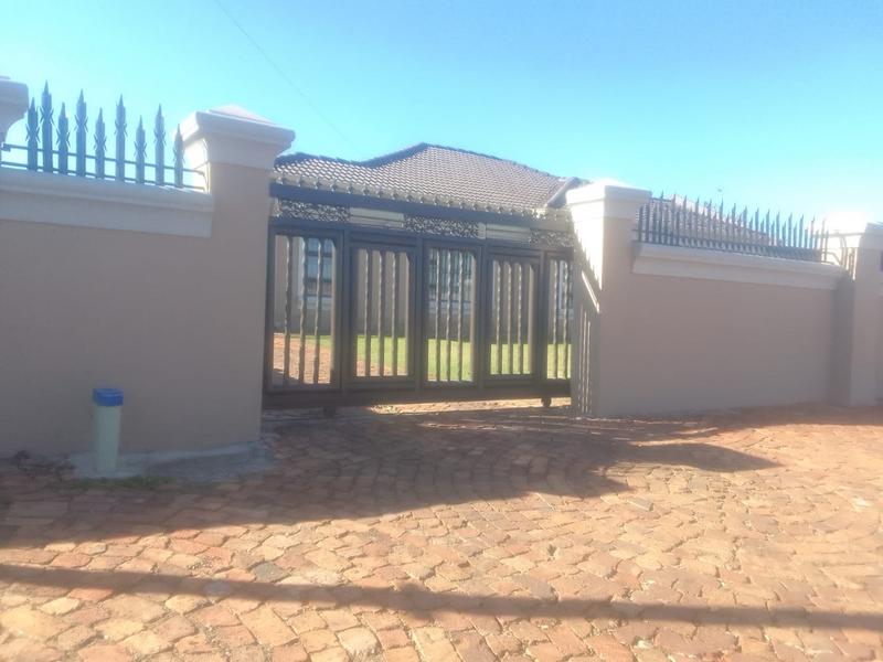 To Let 1 Bedroom Property for Rent in Palm Ridge Gauteng