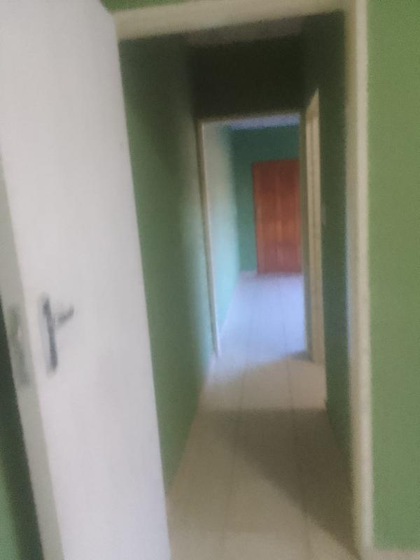 To Let 1 Bedroom Property for Rent in Palm Ridge Gauteng