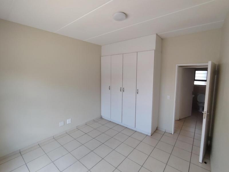 To Let 2 Bedroom Property for Rent in Kosmosdal Gauteng