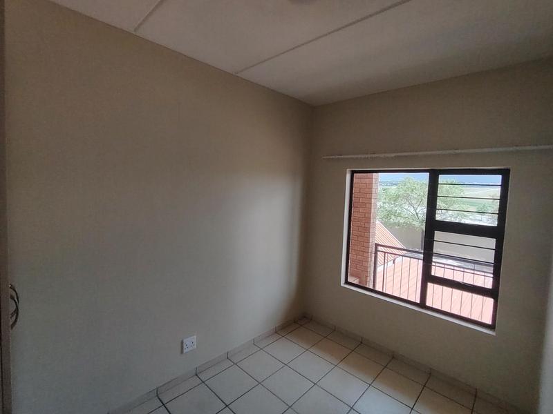 To Let 2 Bedroom Property for Rent in Kosmosdal Gauteng