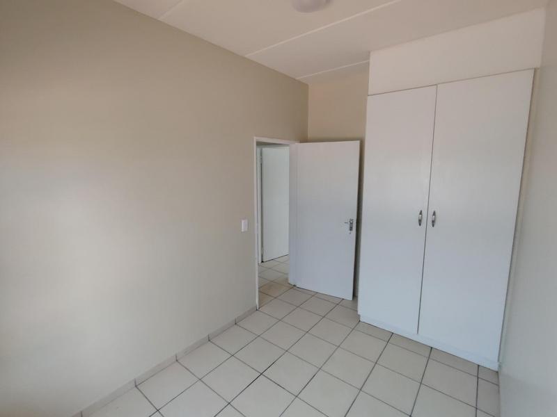 To Let 2 Bedroom Property for Rent in Kosmosdal Gauteng