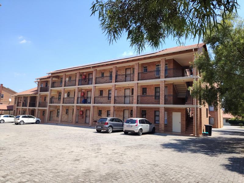 To Let 2 Bedroom Property for Rent in Kosmosdal Gauteng