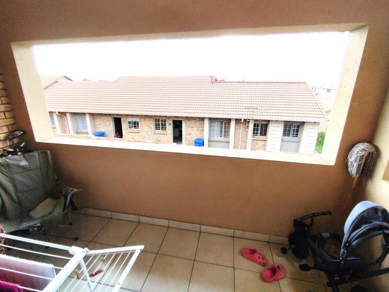 To Let 2 Bedroom Property for Rent in Monavoni Gauteng