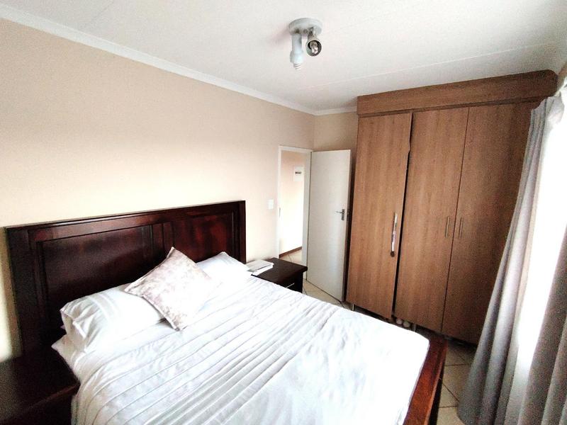 To Let 2 Bedroom Property for Rent in Monavoni Gauteng