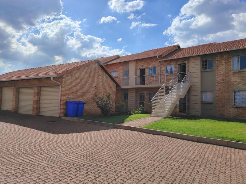 To Let 2 Bedroom Property for Rent in Monavoni Gauteng