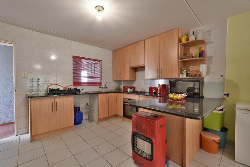 3 Bedroom Property for Sale in Oakdene Gauteng