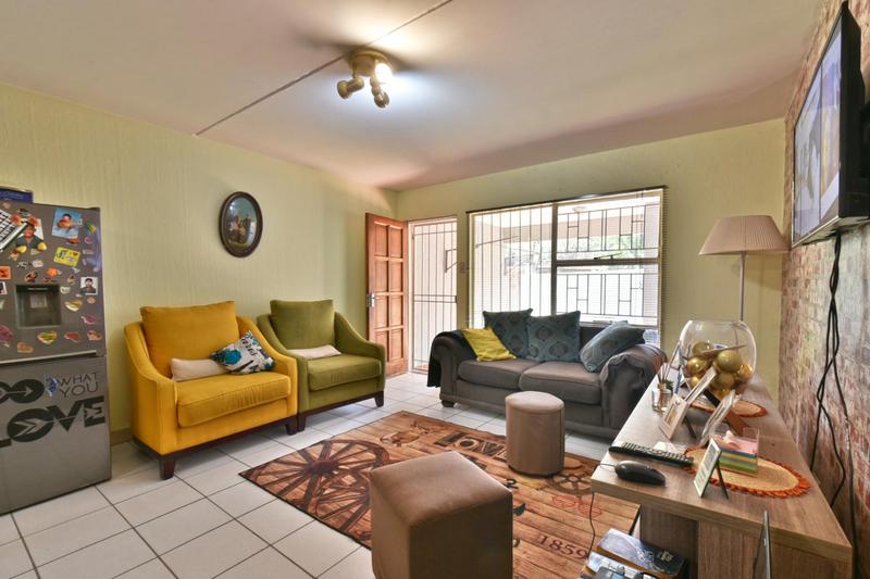 3 Bedroom Property for Sale in Oakdene Gauteng