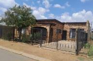2 Bedroom Property for Sale in Naledi Gauteng