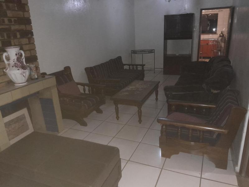 2 Bedroom Property for Sale in Naledi Gauteng