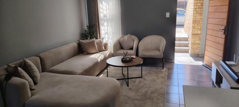 2 Bedroom Property for Sale in Groblerpark Gauteng