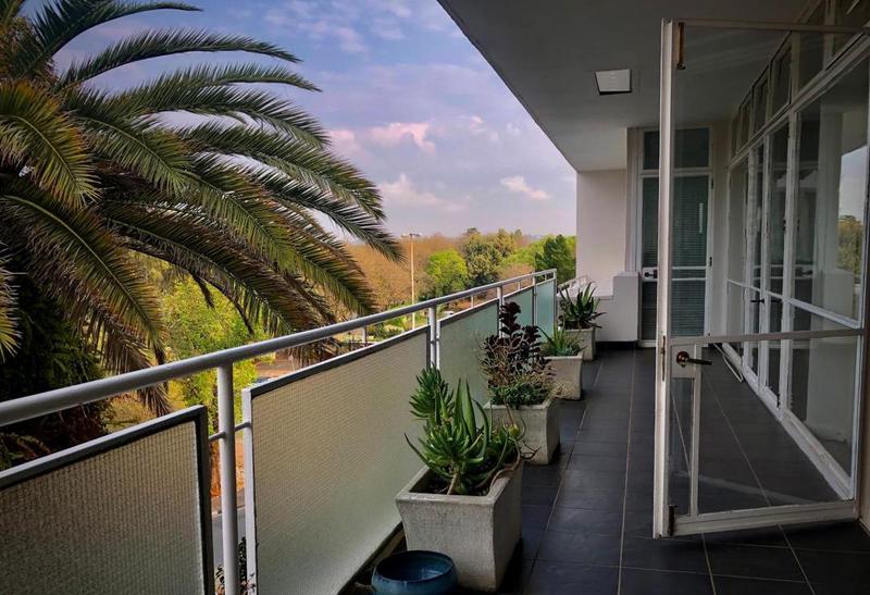 To Let 2 Bedroom Property for Rent in Illovo Gauteng