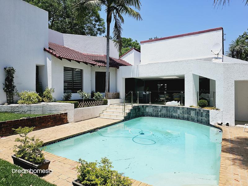 To Let 4 Bedroom Property for Rent in Sandhurst Gauteng