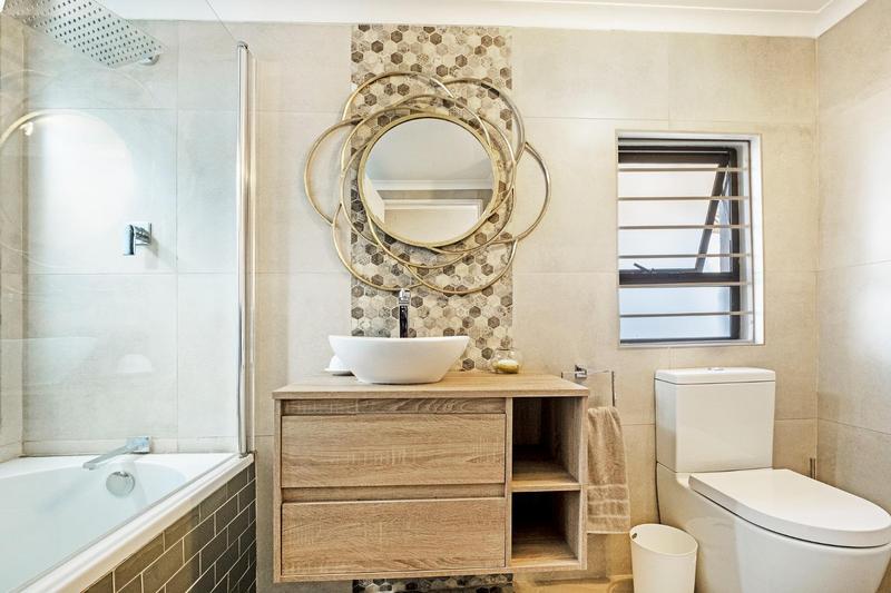 To Let 4 Bedroom Property for Rent in Sandhurst Gauteng