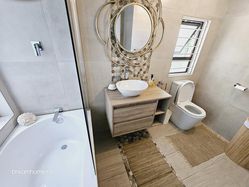 To Let 4 Bedroom Property for Rent in Sandhurst Gauteng