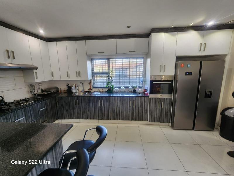 3 Bedroom Property for Sale in Lambton Gauteng