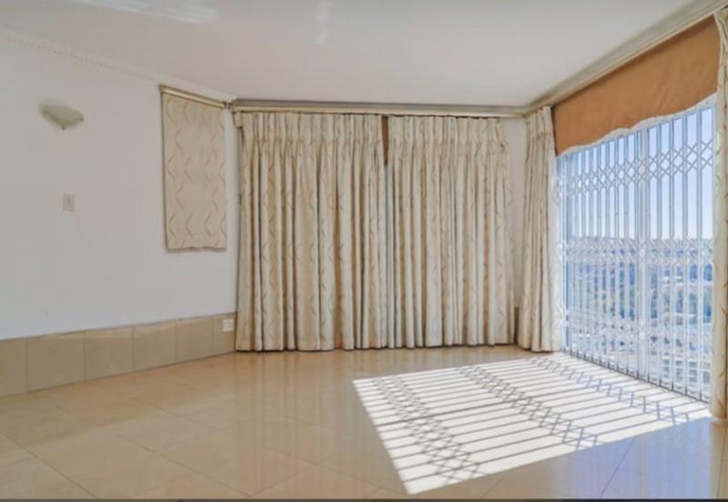 6 Bedroom Property for Sale in Bassonia Gauteng