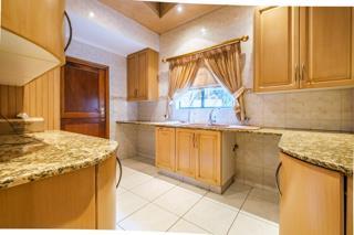 6 Bedroom Property for Sale in Bassonia Gauteng