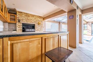 6 Bedroom Property for Sale in Bassonia Gauteng
