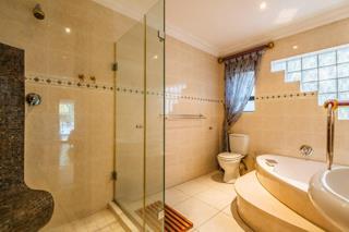 6 Bedroom Property for Sale in Bassonia Gauteng