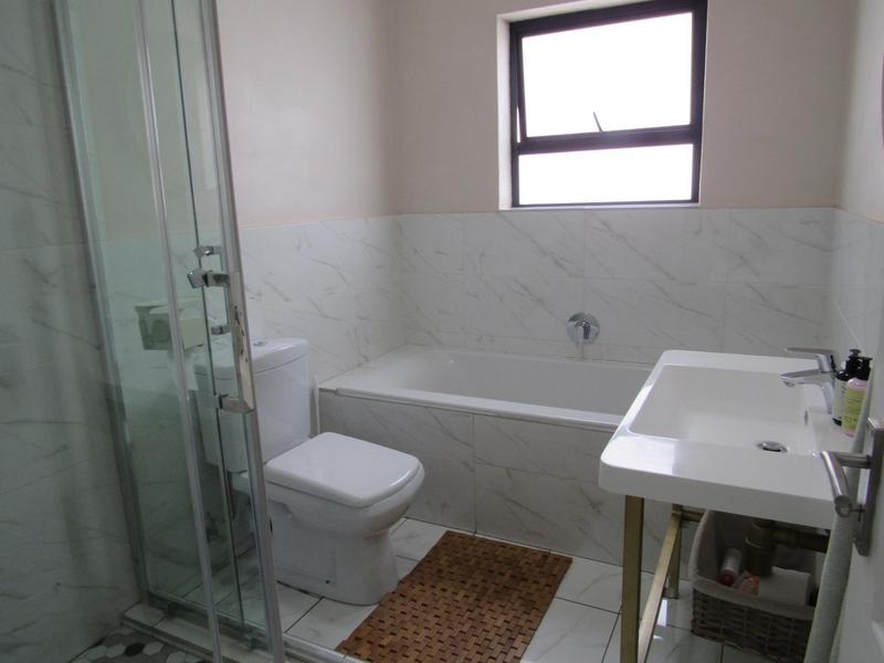 To Let 5 Bedroom Property for Rent in Savannah Country Estate Gauteng