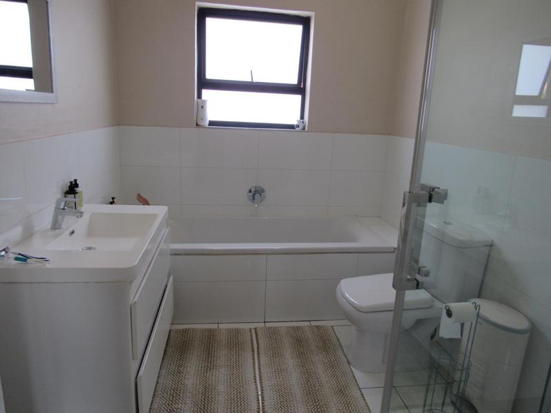 To Let 5 Bedroom Property for Rent in Savannah Country Estate Gauteng