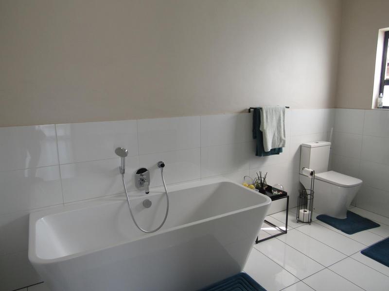 To Let 5 Bedroom Property for Rent in Savannah Country Estate Gauteng
