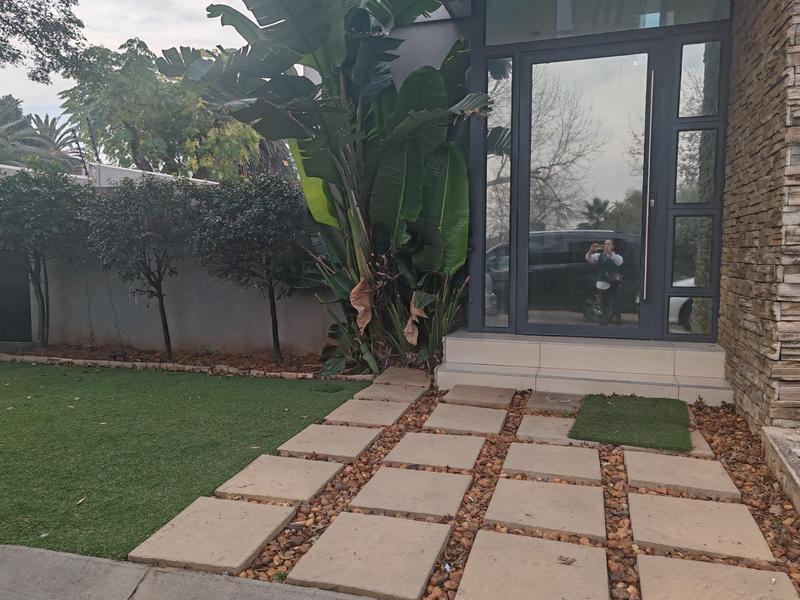 To Let 4 Bedroom Property for Rent in Bedfordview Gauteng