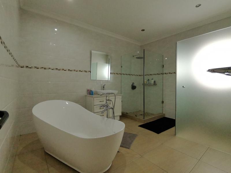 To Let 4 Bedroom Property for Rent in Bedfordview Gauteng