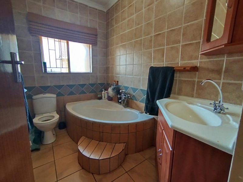3 Bedroom Property for Sale in Parkrand Gauteng