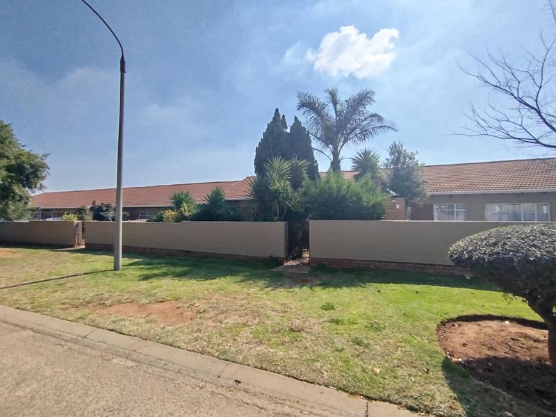 3 Bedroom Property for Sale in Parkrand Gauteng
