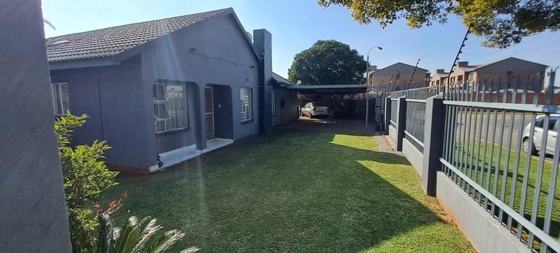 0 Bedroom Property for Sale in Ravenswood Gauteng