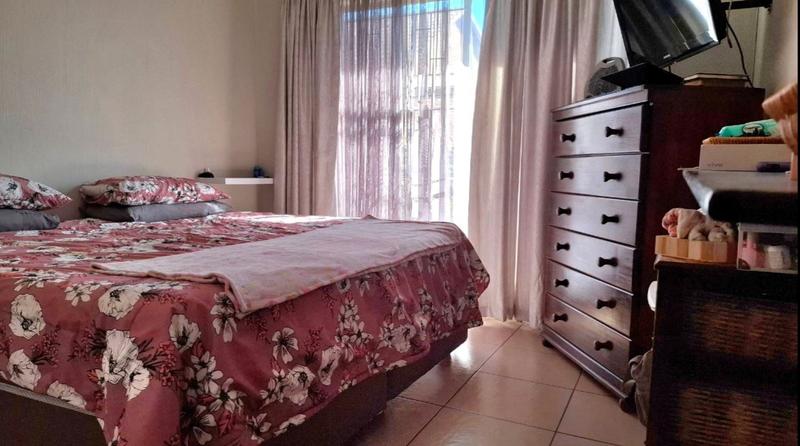 2 Bedroom Property for Sale in Ravenswood Gauteng