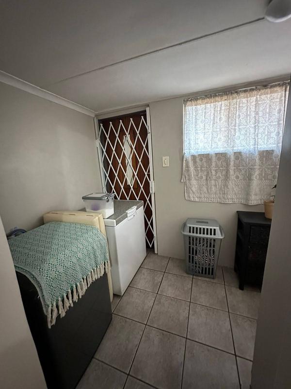 To Let 2 Bedroom Property for Rent in Bardene Gauteng