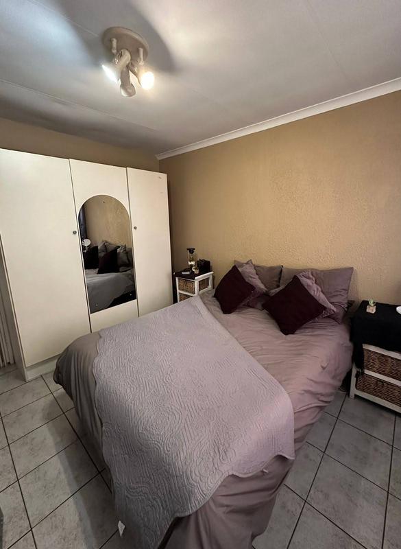 To Let 2 Bedroom Property for Rent in Bardene Gauteng