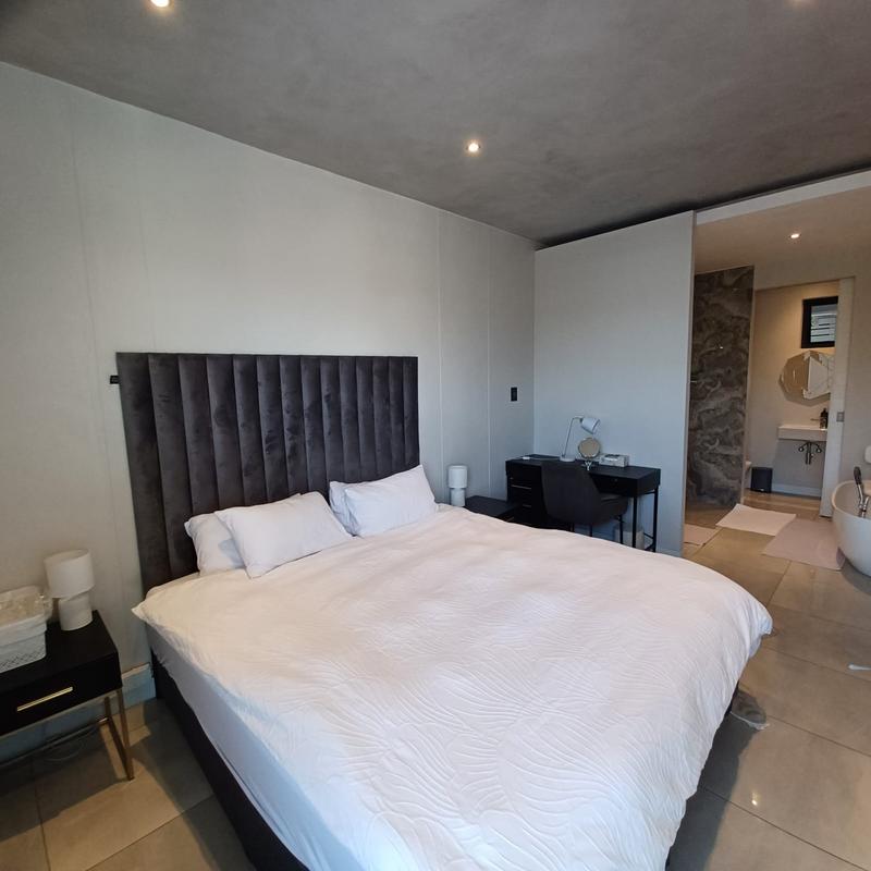 To Let 2 Bedroom Property for Rent in Houghton Estate Gauteng