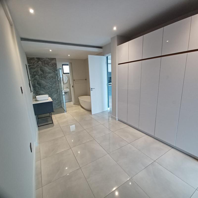 To Let 2 Bedroom Property for Rent in Houghton Estate Gauteng