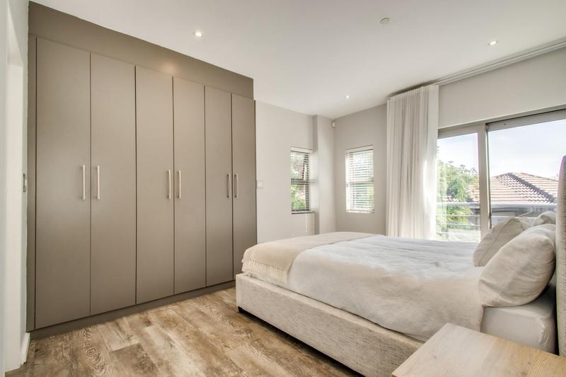 To Let 3 Bedroom Property for Rent in Bryanston Gauteng