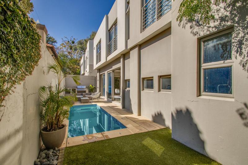 To Let 3 Bedroom Property for Rent in Bryanston Gauteng