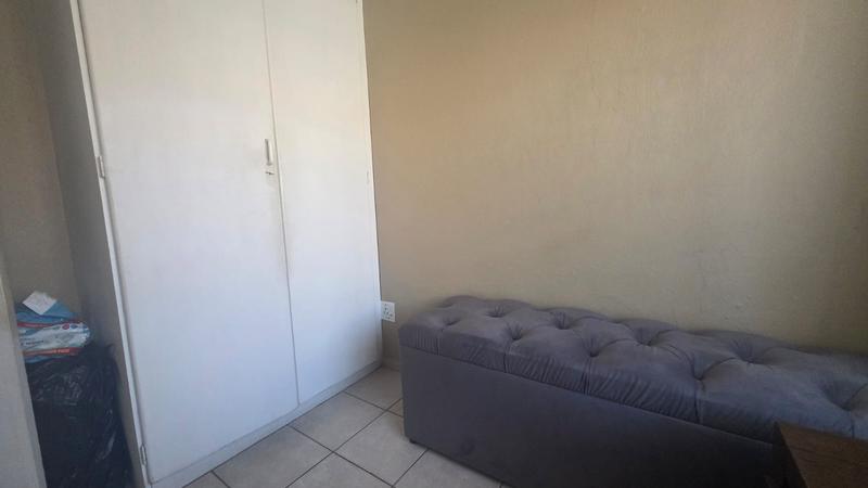 To Let 2 Bedroom Property for Rent in Rooihuiskraal North Gauteng