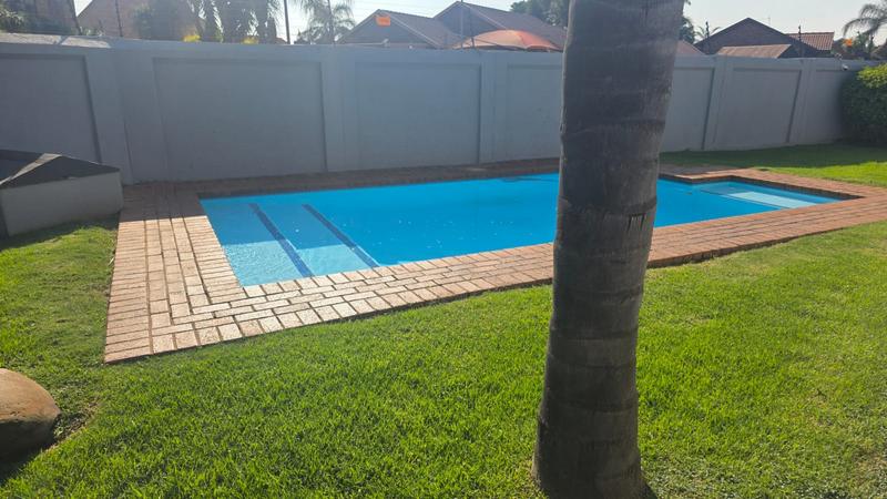 To Let 2 Bedroom Property for Rent in Rooihuiskraal North Gauteng