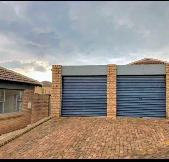 3 Bedroom Property for Sale in Halfway Gardens Gauteng