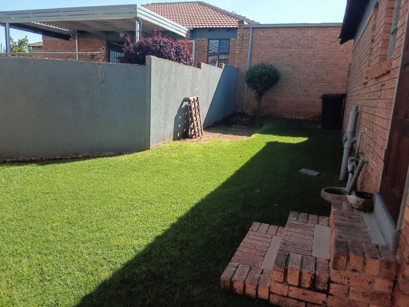 3 Bedroom Property for Sale in Halfway Gardens Gauteng