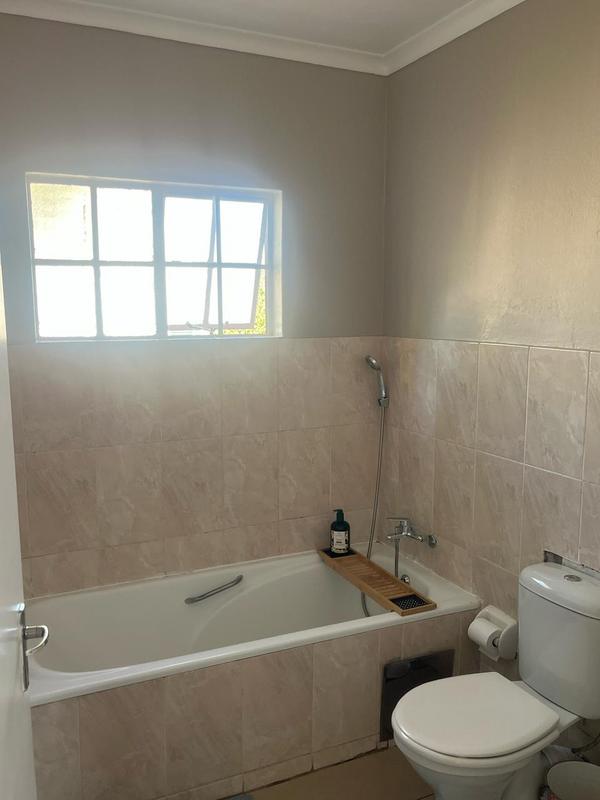 3 Bedroom Property for Sale in Halfway Gardens Gauteng