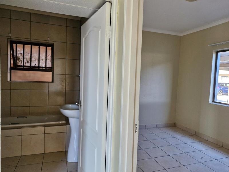 To Let 2 Bedroom Property for Rent in Brentwood Park Gauteng