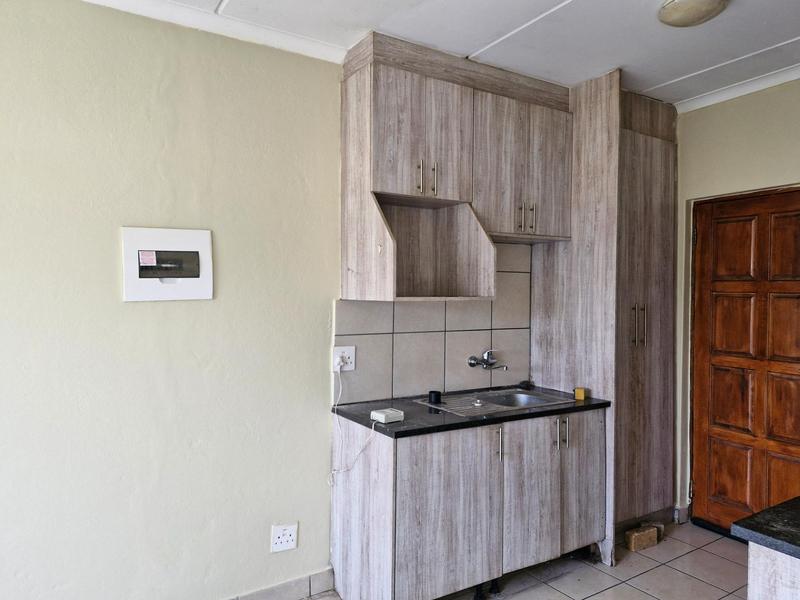 To Let 2 Bedroom Property for Rent in Brentwood Park Gauteng