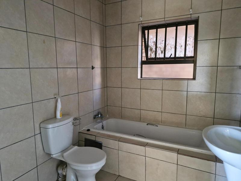To Let 2 Bedroom Property for Rent in Brentwood Park Gauteng